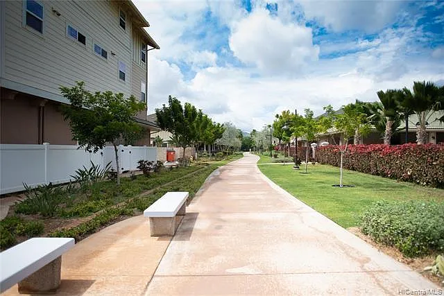 1020 Kakala St — Photo 13