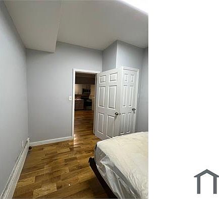 5th image of 1315 E 222nd St