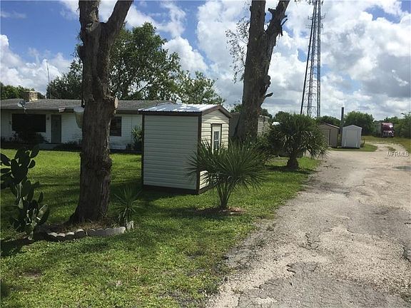 2nd image of 17200 Tamiami Trl