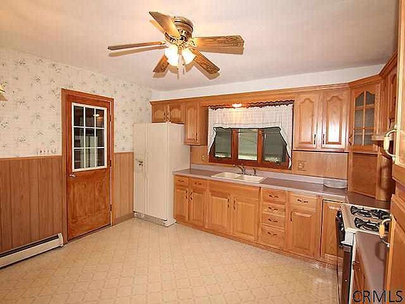 2nd image of 297 3RD AV