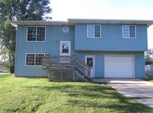1604 Willow St, Dakota City, NE 68731