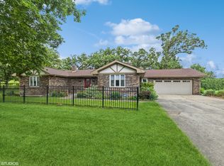 1918 Dot St, McHenry, IL 60050