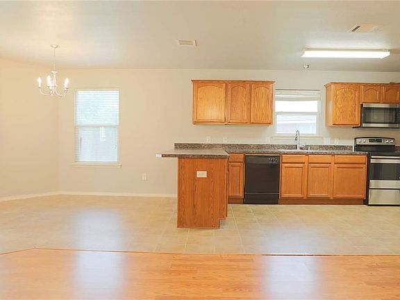 5th image of 1400 Hill Lockwoods Dr