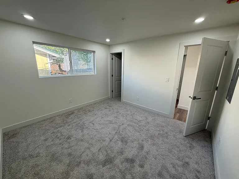 1565 Carlin St — Photo 9