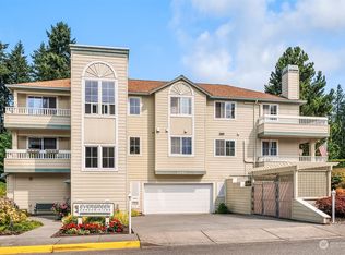 7207 210th St SW APT 201, Edmonds, WA 98026