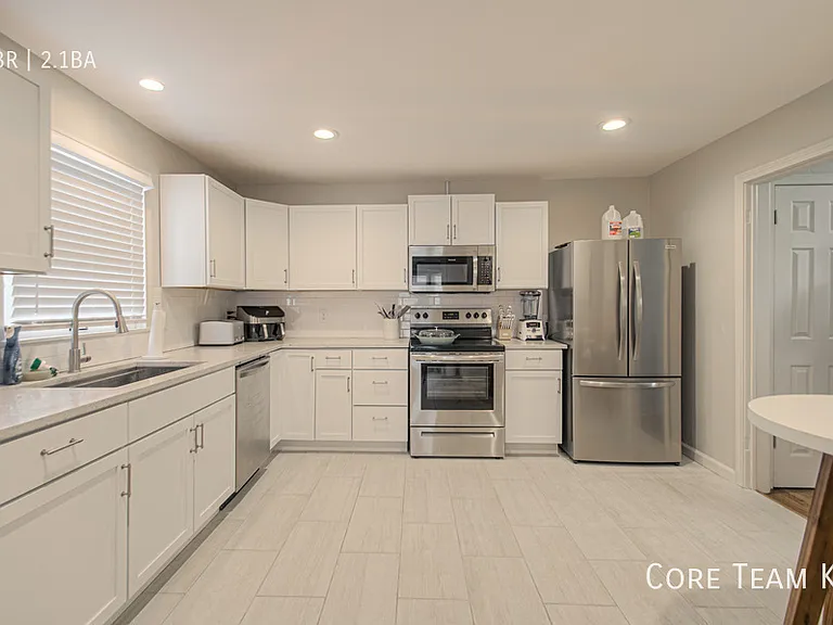 629 E Meyer Blvd #629 — Photo 12