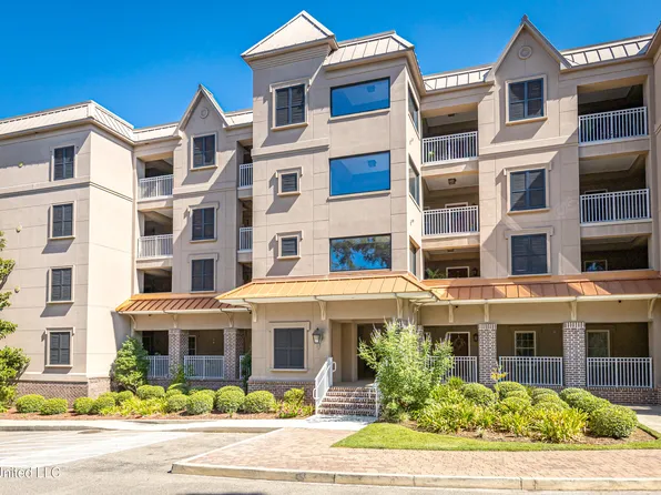 425 Elegans Ct, Ocean Springs, MS 39564