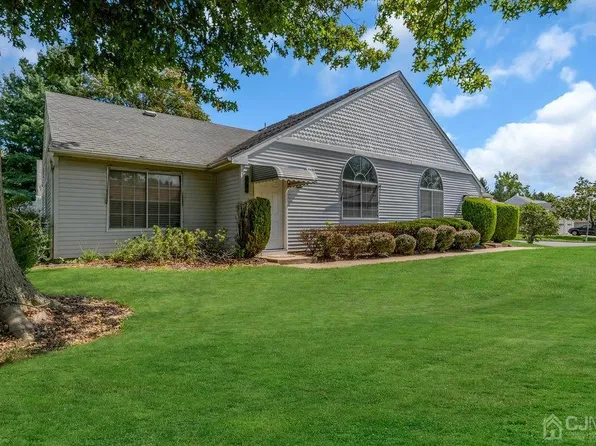 847D Sewell Rd, Monroe Township, NJ 08831
