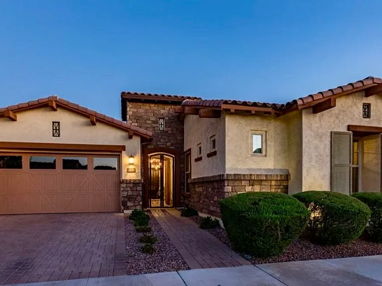 10307 E Starion Ave — Photo 1