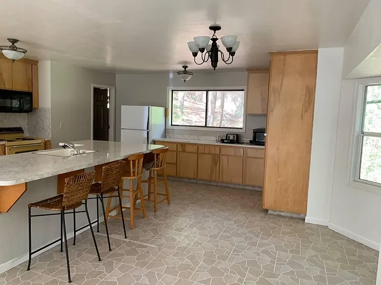 3251 Lake Ave — Photo 15