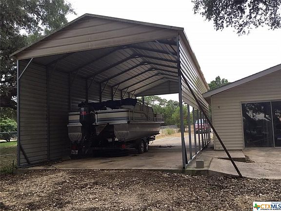 3rd image of 2858 Lakeshore Dr