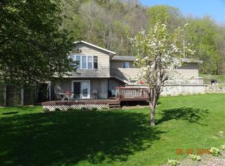 1381 N. 2nd Street, Lansing, IA 52151