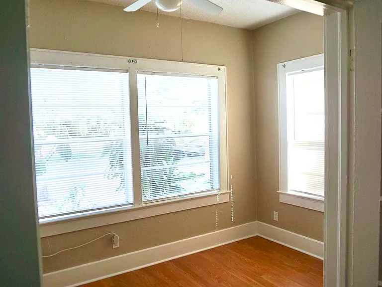 Apache Trail Apartments — Photo 7