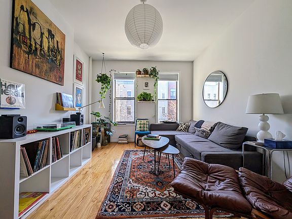 2nd image of 189 Stockholm St APT 2R