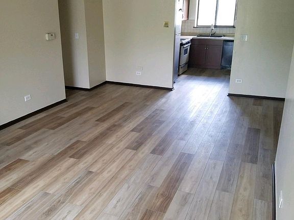 Living Room/Dining Room to the Kitchen