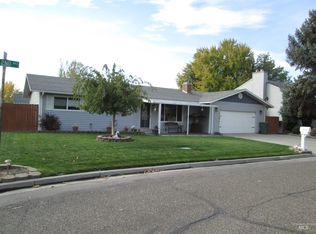 2052 NW 2nd Ave, Ontario, OR 97914