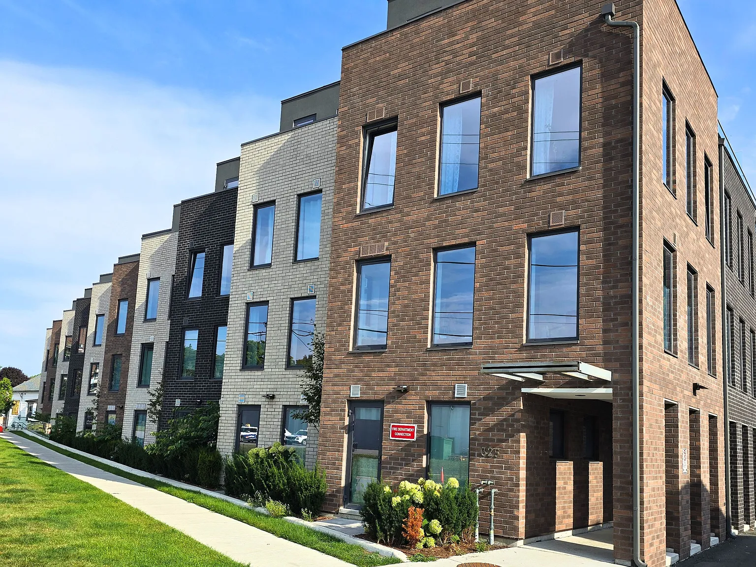 2 bed, $2,250 — Photo 2