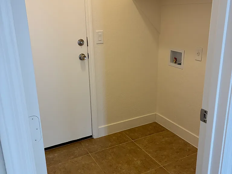 3892 S Tower Ave — Photo 6