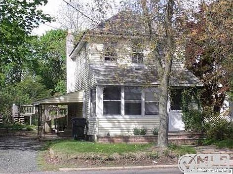 2nd image of 1305 Whittier Ave