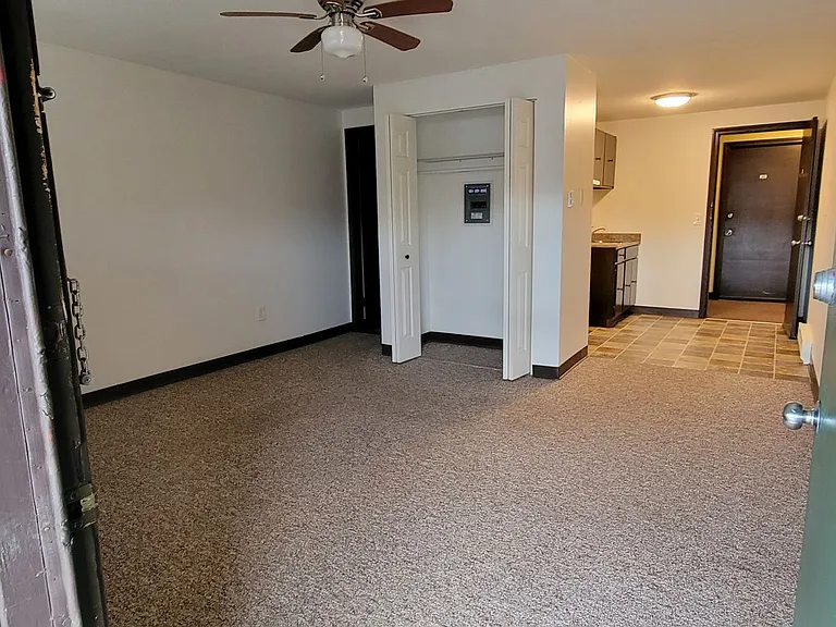 Myron Court Apartments — Photo 6