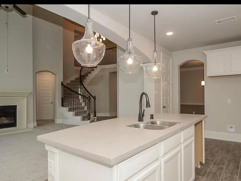 9114 Corella Ln — Photo 4
