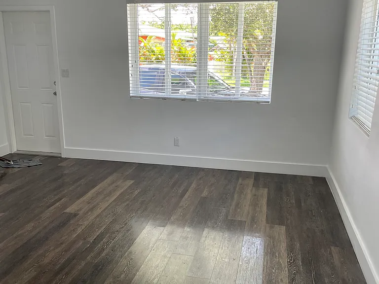 2350 SW 26th Ln — Photo 12