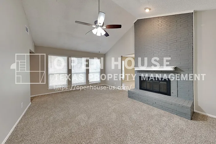 1711 Elizabeth Dr — Photo 5