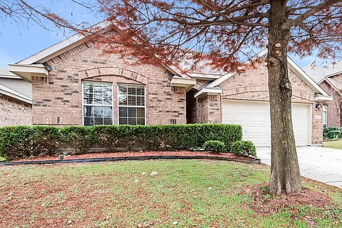 1420 Castlegar Ln Photo 1