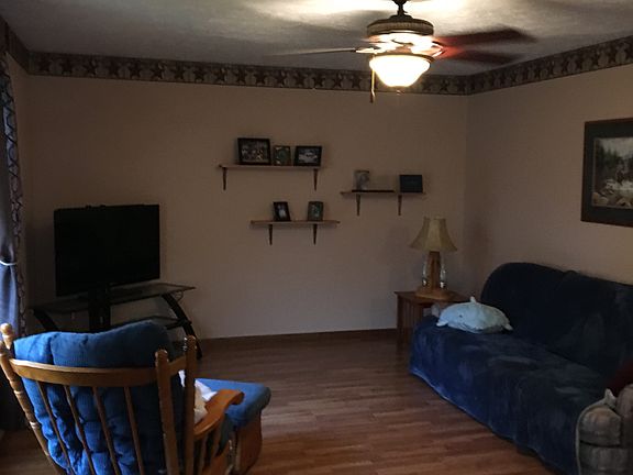 4th image of 1881 Meadow Lane Dr