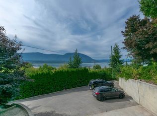 1130 Lakeshore Rd NE, Salmon Arm, BC V1E2V6
