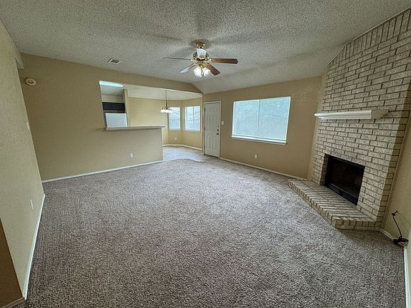 2nd image of 5006 Glenoak Dr