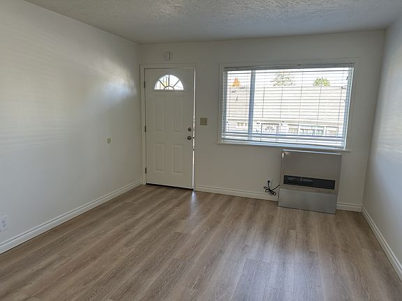 2nd image of 208 NE 66th Ave #208