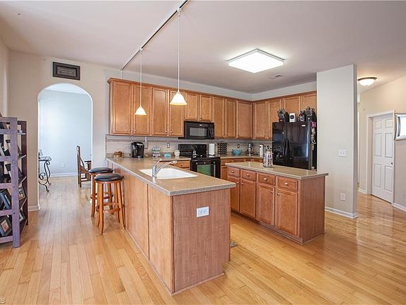 2nd image of 1759 Pine Cove Ct