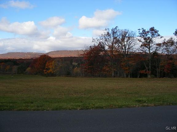 3rd image of Terrace Drive Chestnuthill Twp