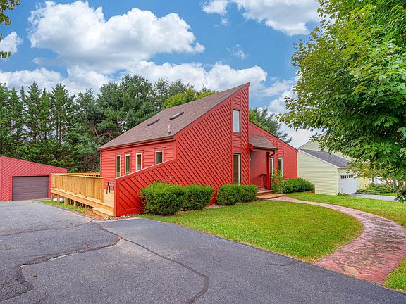 5th image of 2690 Old Fort Rd