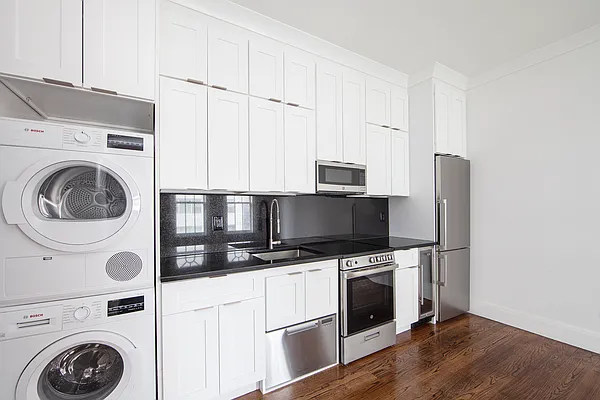 Rented by R New York | media 15