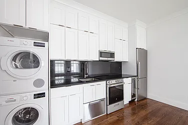 Rented by R New York