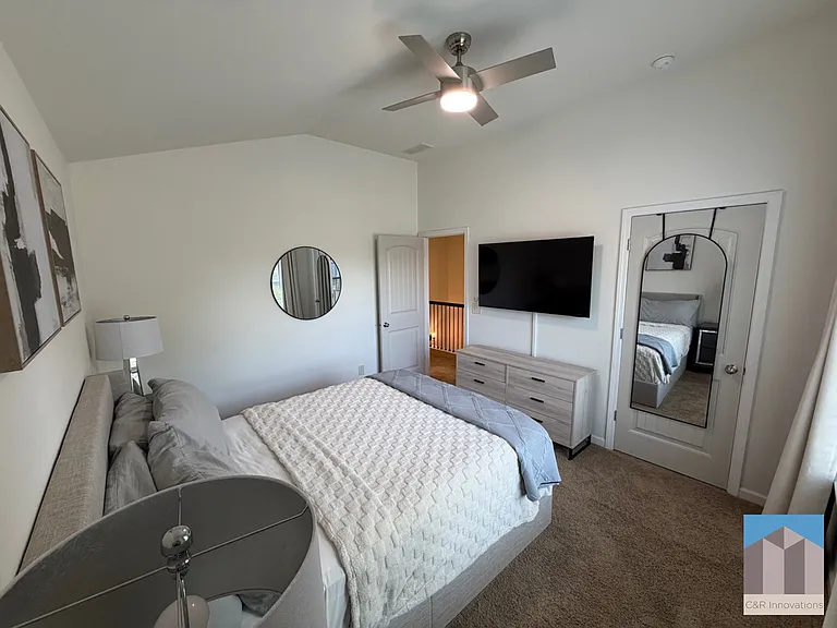 838 Pine Ln — Photo 36