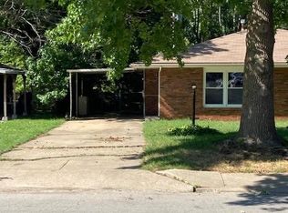 2011 E Page St, Springfield, MO 65802