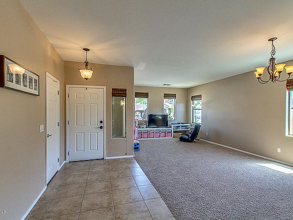 4th image of 1637 W Vineyard Plains Dr