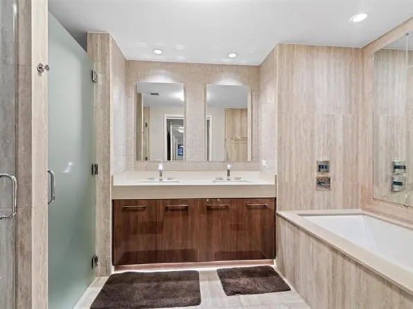 1200 Avenue At Port Imperial image 13 of 41