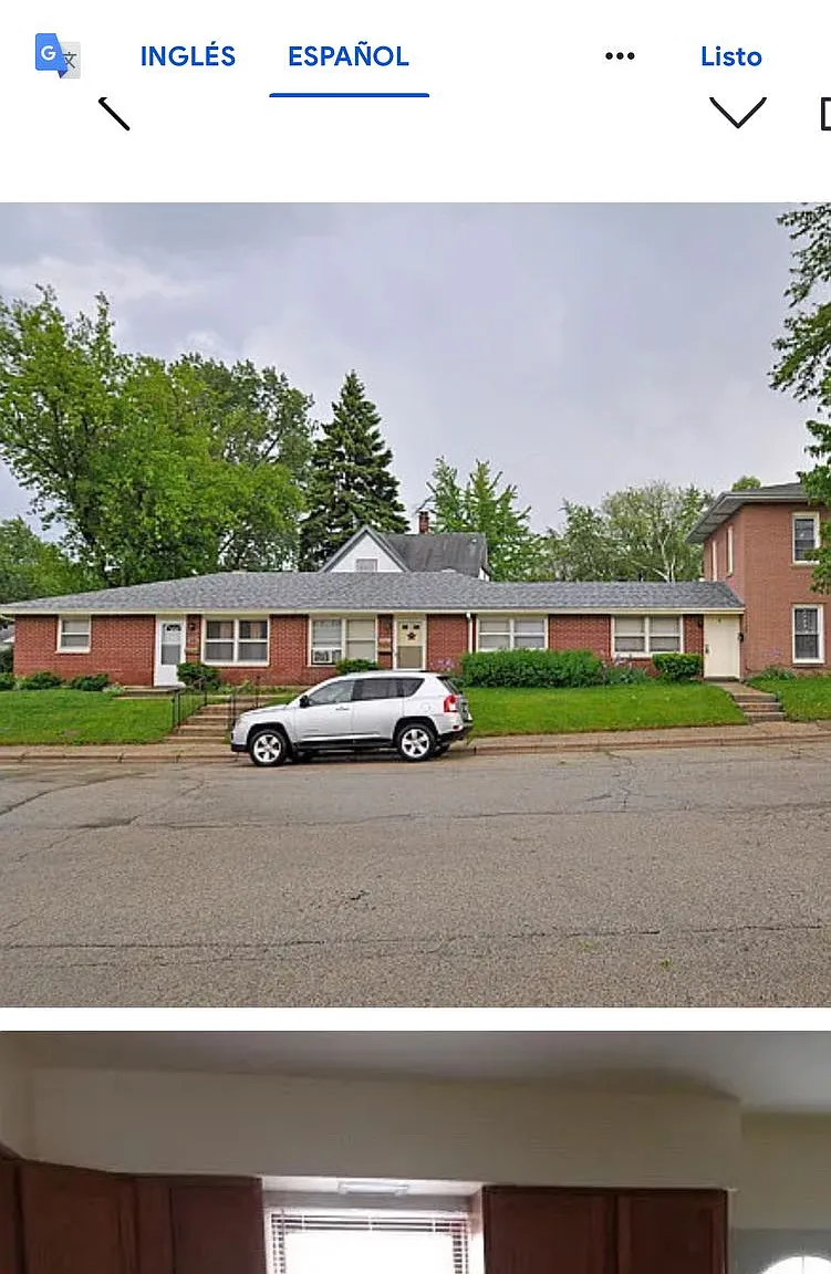 3 bed, 900 sqft, $1,895 — Photo 1