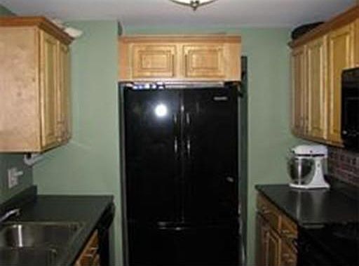 2nd image of 65 Greentree Ln APT 22