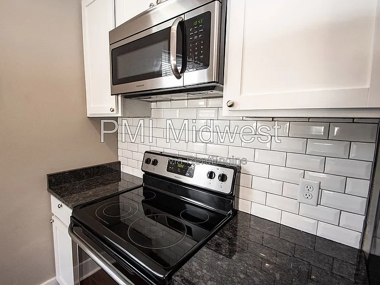2029 N College Ave #A — Photo 13