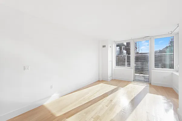 Rented by Mirador Real Estate | media 4