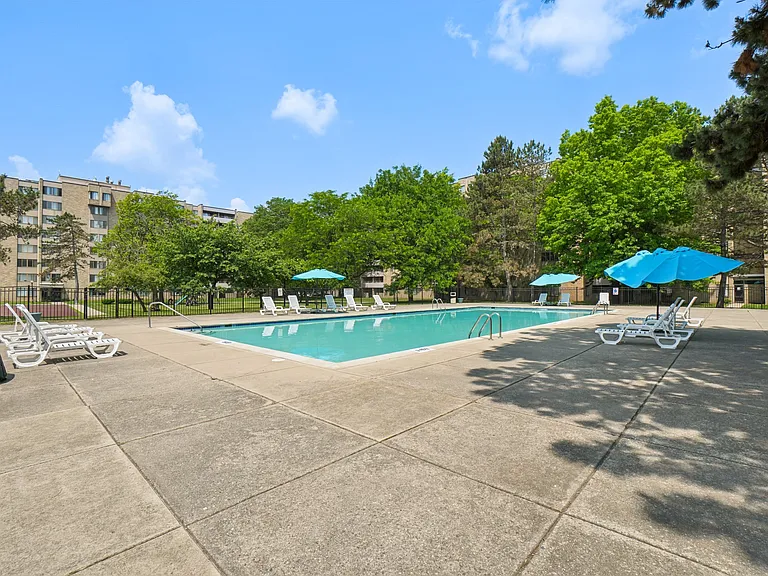 The Heights of Southfield Apartments — Photo 47
