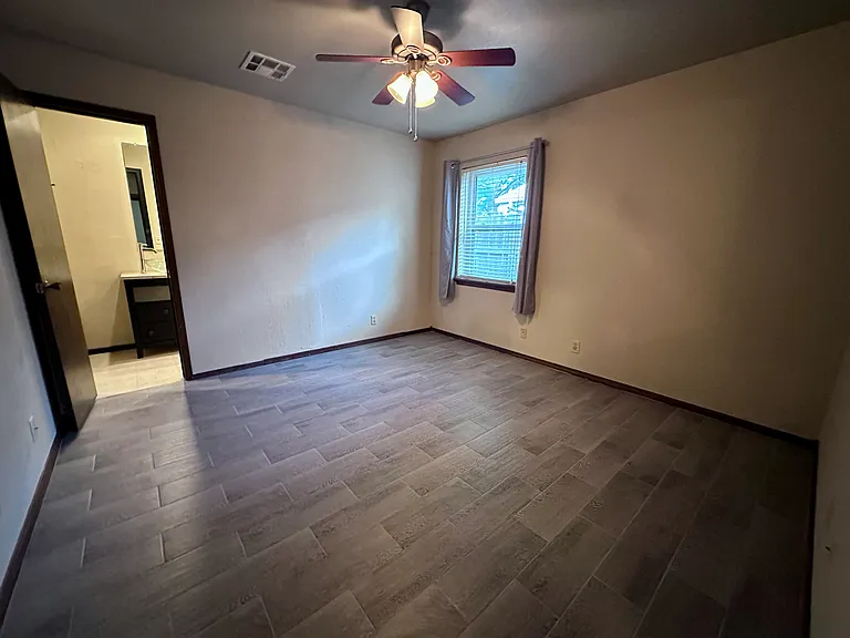 2809 Liberty Ln — Photo 5