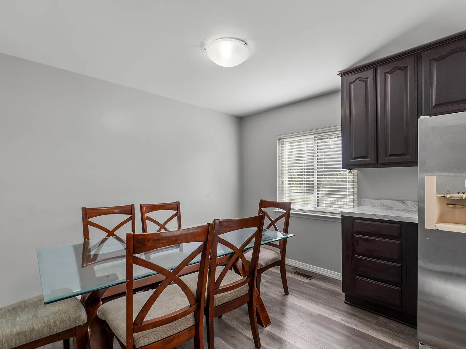 3 bed, 2486 sqft, $3,000 — Photo 4