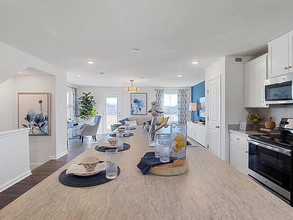 Expansive island in kitchen
