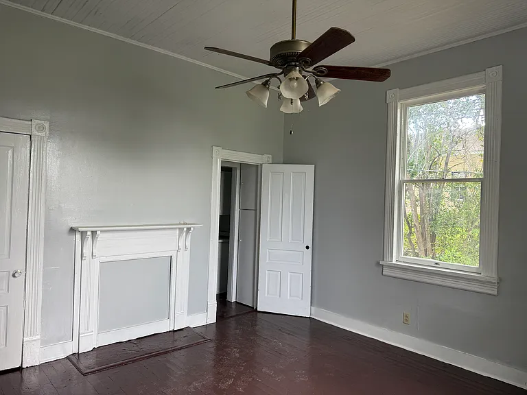 69 E Main St — Photo 7